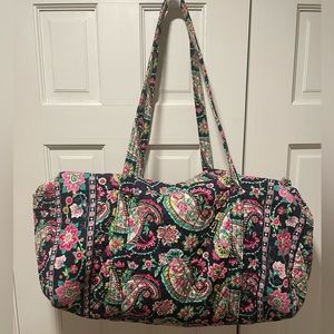 Vera Bradley Duffle, size large